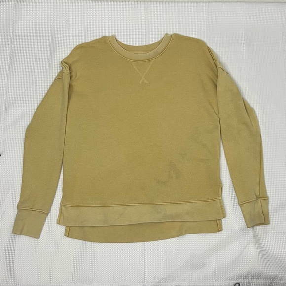 Time and Tru Women's Plus Crewneck Sweatshirt with High-Low Hem, Small - Picture 1 of 3